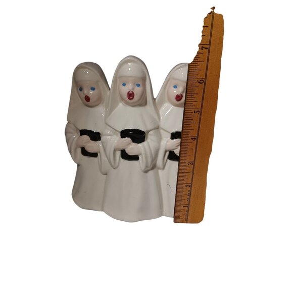 VTG 3 Singing Nuns in White Robes Ceramic 2 Candle Stick Holder - Picture 4 of 7